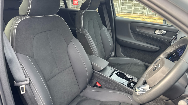 Volvo C40 170kW Recharge Plus 69kWh 5dr Auto Electric Estate